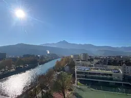 Uni/Kiniknähe: 2 Zimmer-DG-Büro/Wohnung mit traumhafter Panoramaaussicht zu verkaufen