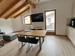 Obergeschoss eines Zweifamilienwohnhauses (2 Wohnungen) in Neustift / Neder zu verkaufen