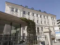 Helles Großraumbüro mit Perspektive im Anbau der Alten Sparkasse | TOP 01, 5 Zimmer Einheit im Zentrum von Imst Tirol