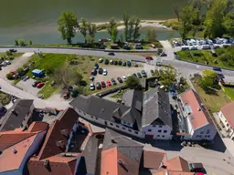 Apartmenthaus an der Donau
