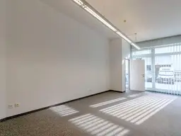 Attraktive Gewerbeeinheit im Erdgeschoss