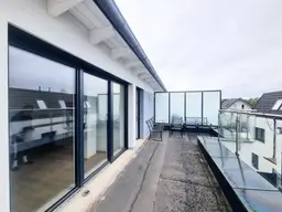 Ruhiges &amp; attraktives Familienwohnen nahe Wien - mit Garten, Wintergarten, Terrasse &amp; 2 Stellplätzen