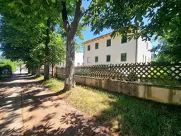 Exklusiver Wohngenuss - sonniger Ruhelage mit Garten, Terrasse und KFZ-Stellplätze in 2392 Sulz im Wienerwald