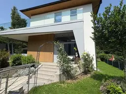 Modernes Ensemble - Mehrgenerationen (Lift) - schöne Lage - Stadtrand Süd