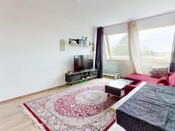 Gemütliche 2 Zimmerwohnung in Laxenburg. Toplage. Provisionsfrei. Schlicht, Simpel, Vernünftig.