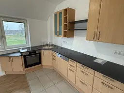 Moderne 3 Zimmer Wohnung inkl. Einbauküche und Balkon in Grünruhelage zu vermieten!