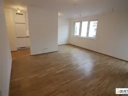 Gartenseitige entzückende 2-Zimmer-Wohnung mit BALKON!