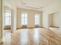 Wunderschönes 7-Zimmer-Büro mit Balkon in ausgezeichneter Lage, Nähe Schottentor