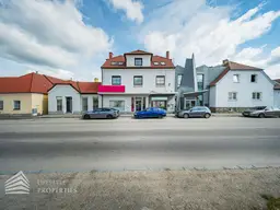Investitionsmöglichkeit! Zinshaus mit Wohn &amp; Geschäftsflächen – Zentrale Lage in Horn