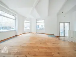 Geräumiges Altbau Geschäftslokal in Toplage