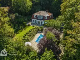 Wunderschöne Villa mit Pool und weitläufigem Grundstück, Nähe Pressbaum