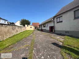 Breitenbrunn - großes Bauernhaus mit 3 Wohneinheiten und Sandsteinstadl