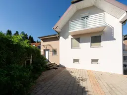 Möblierte Wohnung mit Balkon und Garage in Mariatrost zu vermieten