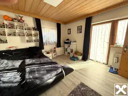 Idyllisch gelegenes, großzügiges Mehrparteienhaus in der Nähe von St. Anton am Arlberg