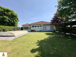 Eleganter Bungalow in Tribuswinkel: Ihr Traumhaus mit Garten, überdachten Pool und Terrasse!