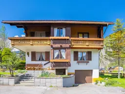 AU | Großzügiges Wohnhaus mit viel Potential