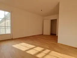 tolle 4 Zimmer Wohnung - teilsaniert - Einbauküche