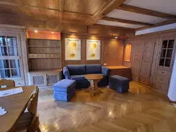 Vollmöblierte 2-Zimmer-Wohnung mit Balkon, Gemeinschaftsgarten, AAP und Garage in Axams