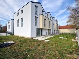 Exklusive Neubau-Reihenhäuser – Modern, energieeffizient, Keller &amp; sofort verfügbar