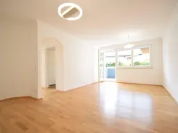 "OBERNDORF - Gediegene 3 Zimmer Wohnung mit Balkon und Gartennutzung"