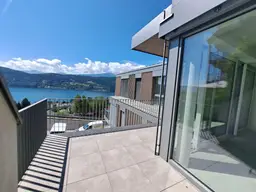 Exklusive Penthouse-Wohnung mit Seeblick in zentrumsnaher Lage