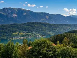 Luxuriöses Anwesen mit Panoramablick auf den Millstätter See