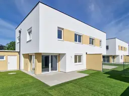 Kompakte Doppelhaushälfte in ruhiger Wohngegend - Top 3