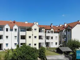 Single- oder Pärchenwohnung mit Loggia im 1. OG