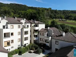 Familienwohnung im OG mit Loggia 