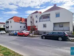 Single- oder Pärchenwohnung im OG mit Balkon 