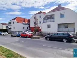 Single- oder Pärchenwohnung im 1. OG mit Loggia