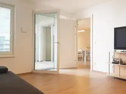 Großzügige 2-Zimmer-Anlegerwohnung mit Balkon an der Donau