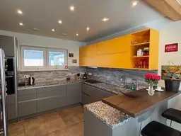 Modernes Einfamilienhaus mit großem Garten und Doppelgarage in Potzneusiedl