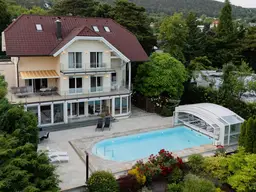 Luxuriöse Villa mit Panoramablick, Swimmingpool und großem Garten in Baden bei Wien