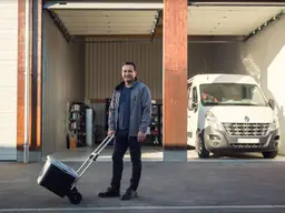 Moderne 28-112m² Garagen und Lagerräume mit Strom zur Miete | 24/7 Zugang und videoüberwacht