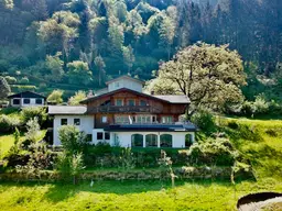 Charmante Landhausvilla mit Panoramablick auf den Ossiacher See
