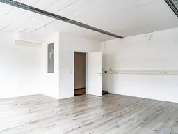 Neuhofen: Moderne Büro-/Praxisfläche – Ideal für Ihre Geschäftstätigkeit!