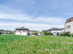 Traumhaftes Eigenheim: Großes Grundstück in Top-Lage in Ansfelden