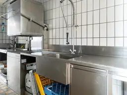 Einmalige Gelegenheit im Bezirk Rohrbach: Zinshaus mit 4 Wohnungen, 3 Fremdenzimmer, Gaststätte und Erweiterungspotenzial!