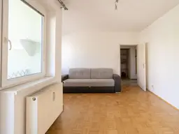 Charmante 2-Zimmer-Wohnung mit Loggia in Linz – Nähe Volksgarten