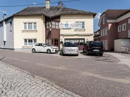 Einmalige Gelegenheit im Bezirk Rohrbach: Zinshaus mit 4 Wohnungen, 3 Fremdenzimmer, Gaststätte und Erweiterungspotenzial!