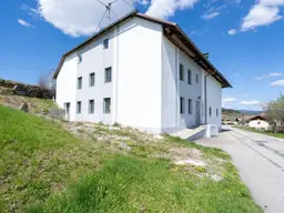 Charmantes Wohnhaus mit großem Entwicklungspotenzial zu KAUFEN