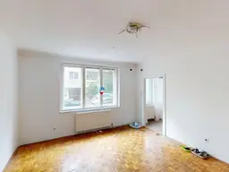Sanierungsbedürftige 2-Zimmer-Wohnung in 1140 Wien – Perfekt für Pärchen oder AnlegerInnen