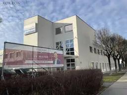 Mehrere Lagerabteile im Businesscenter