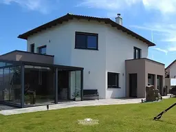 Modernes Wohnen mit Pool und Sommergarten in der Nähe vom Attersee!