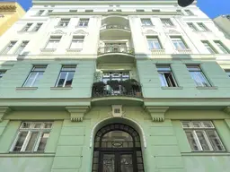 STILVOLLE STADTWOHNUNG IN CHARMANTER LAGE