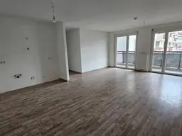 3 Zimmerwohnung mit Loggia und Schrankraum - unbefristeter Mietvertrag