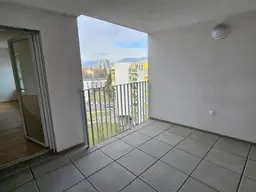 PROVISIONSFREIE  2- ZIMMERWOHNUNG mit LOGGIA und KÜCHE