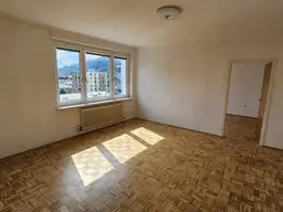 AKTION! 2 MONATE MIETFREI! Zwei Zimmerwohnung mit schöner Aussicht