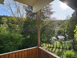 1 Zimmerwohnung in ruhiger, "grüner" Lage neben dem Stift Rein